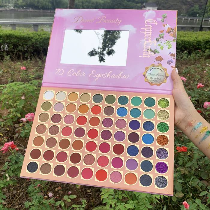 Free Sample 70 Colors Beauty Makeup Eyeshadow Palette Makeup Brushes Pigmented Glitter Eyeshadow Palette